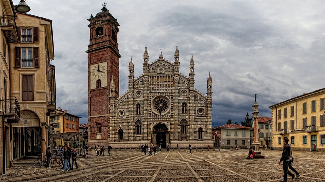Duomo Monza Square